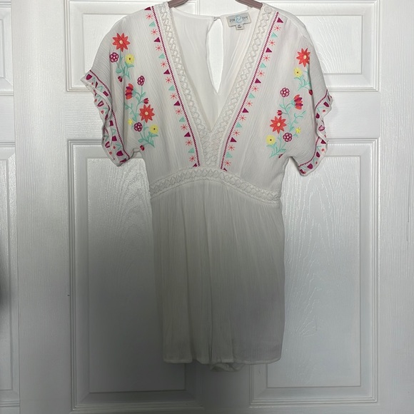 Romper - Picture 1 of 1